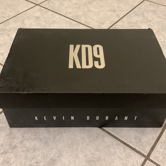 I’m selling the KD14 - Picture 4 of 4